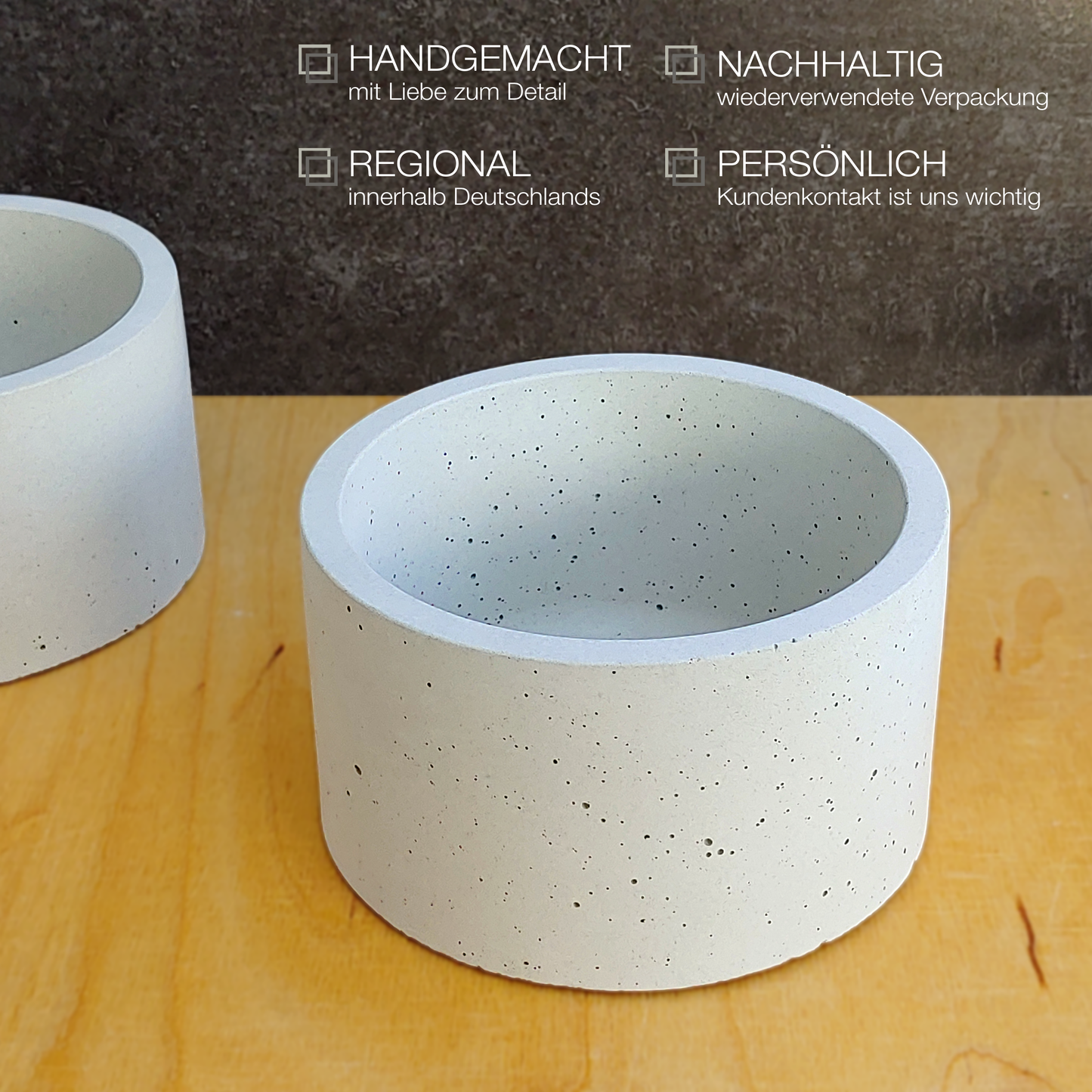 Betonschale ELSA - Aufbewahrung ist voll mein DING! Du möchtest Ordnung in deine Wohnung bringen? Die Schale aus Beton kann als Schale fürs Bad- oder für dein Wohnzimmer genutzt werden. So haben Zahnseide, Ohrenstäbchen und co. endlich ihren festen Platz in deiner Wohnung.